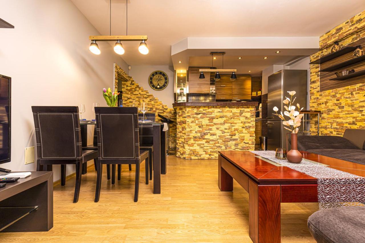 1Bd Apartment - 5 Mins To The City Centre By Flat Mаnager 플로브디프 외부 사진